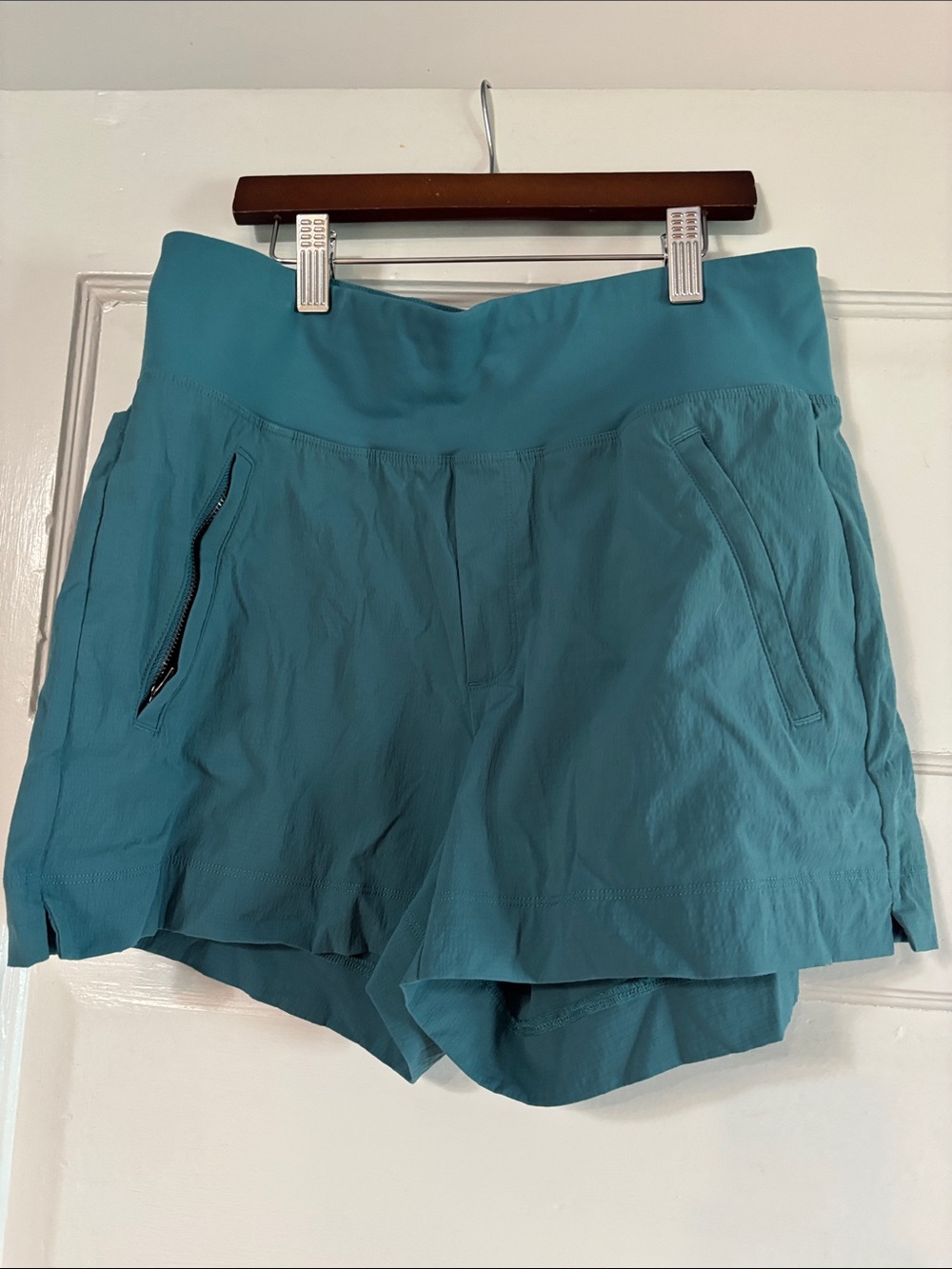 Athleta Teal High-Rise Athletic Shorts with Zip Pocket